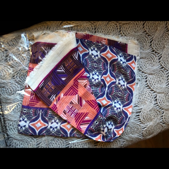 *HOST PICK* Beautiful Bandana Scarf *NEW* - Picture 5 of 6
